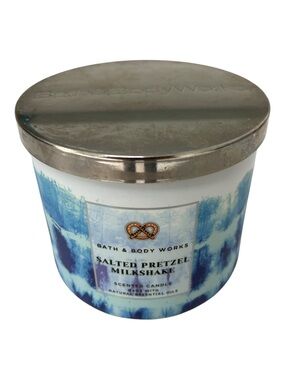 Bath & Body Works Salted Pretzel Milkshake Triple Wick Candle NEW